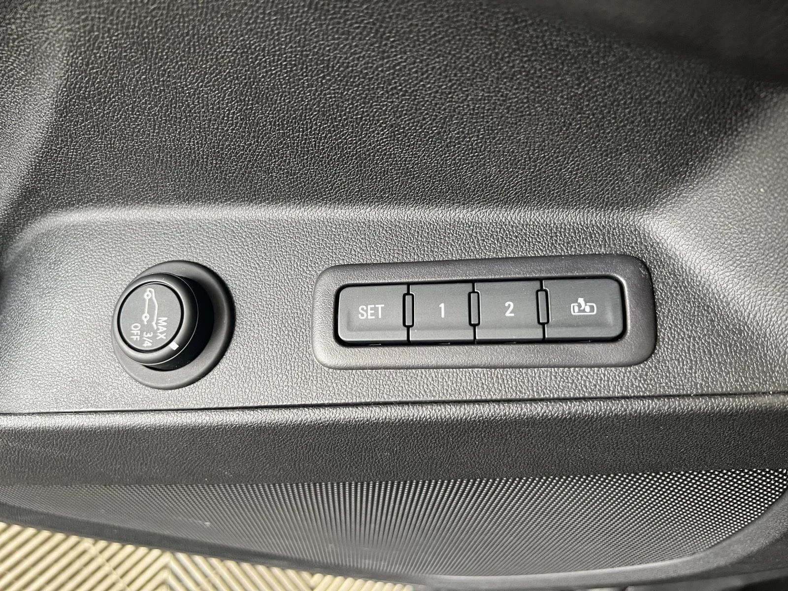 Used 2020 Mosaic Black Metallic Chevrolet Premier image 8