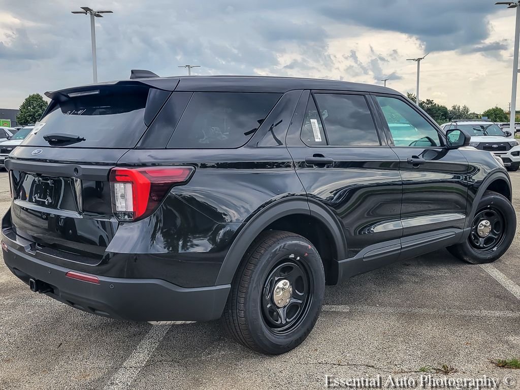 New 2026 Black Ford 4DR AWD POLICE image 7