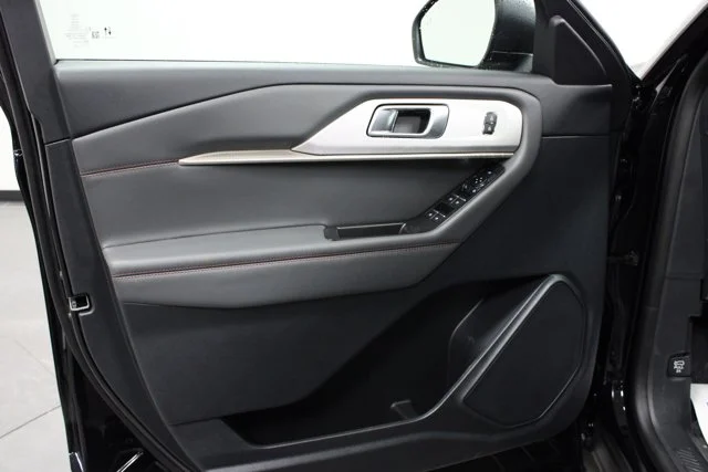 New 2026 Agate Black Metallic Ford Active image 35