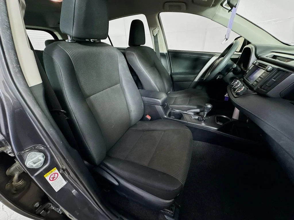 Used 2017 Gray Toyota LE image 31