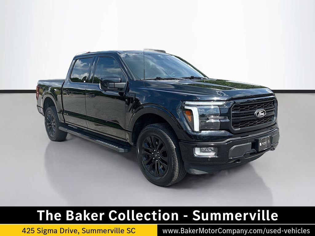 Used 2024  Ford Lariat image 1