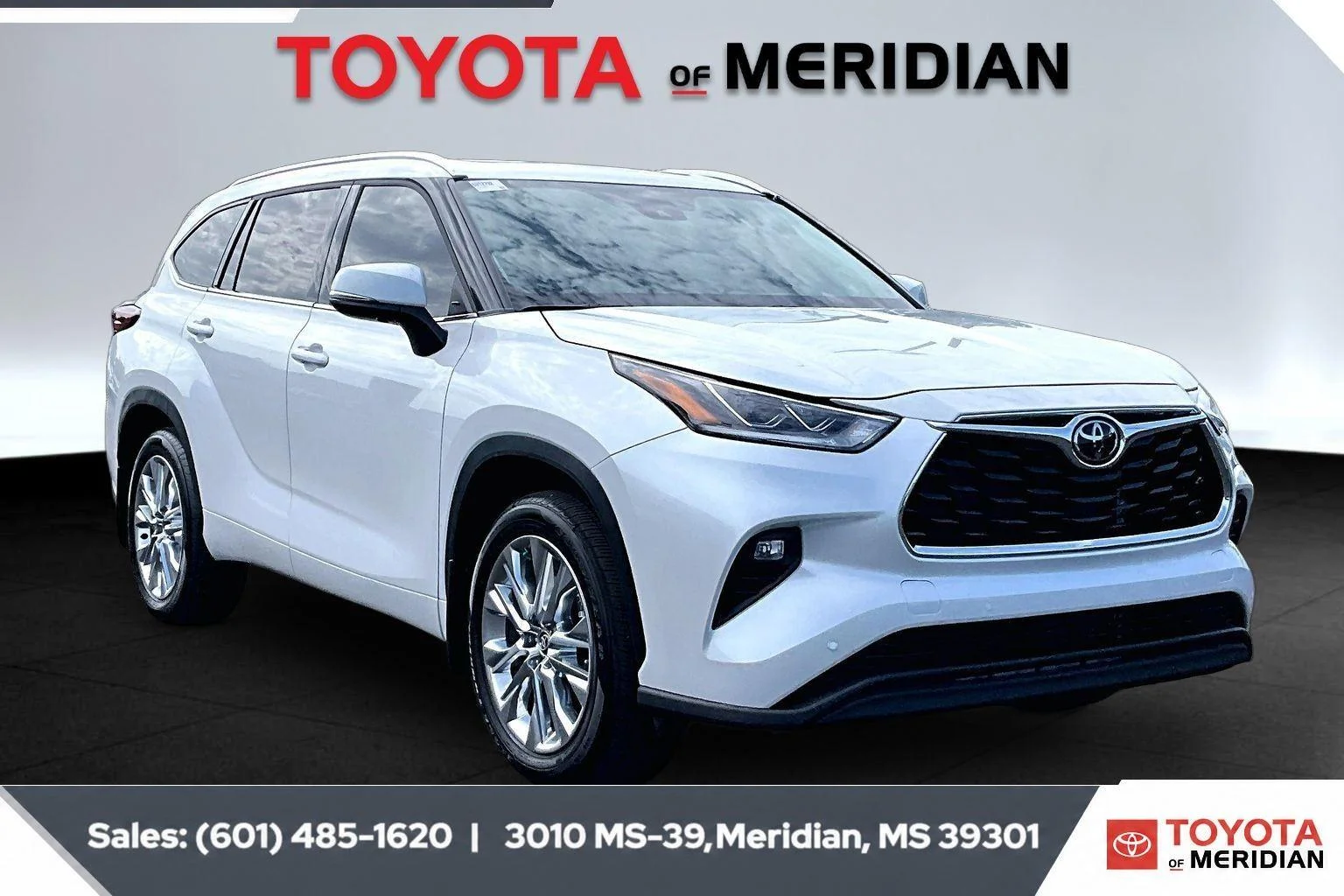 Used 2026 Wind Chill Pearl Toyota Limited image 1
