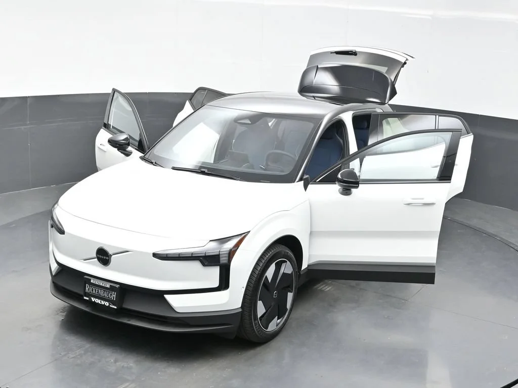 New 2026 White Volvo Twin Motor Performance Ultra image 36