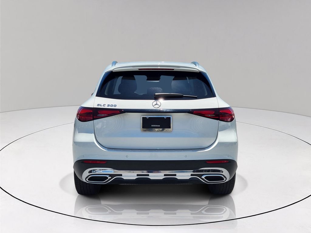 Certified Used 2023 White Mercedes-Benz GLC 300 image 5