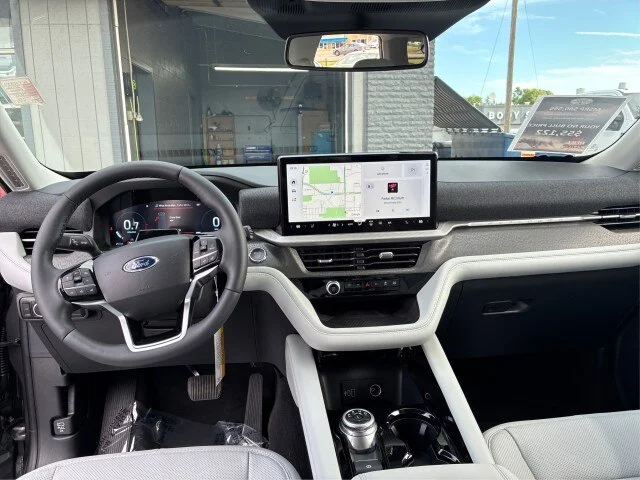 New 2026 Carbonized Gray Metallic Ford Platinum™ image 22