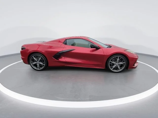 Used 2021 Red Chevrolet Stingray image 9