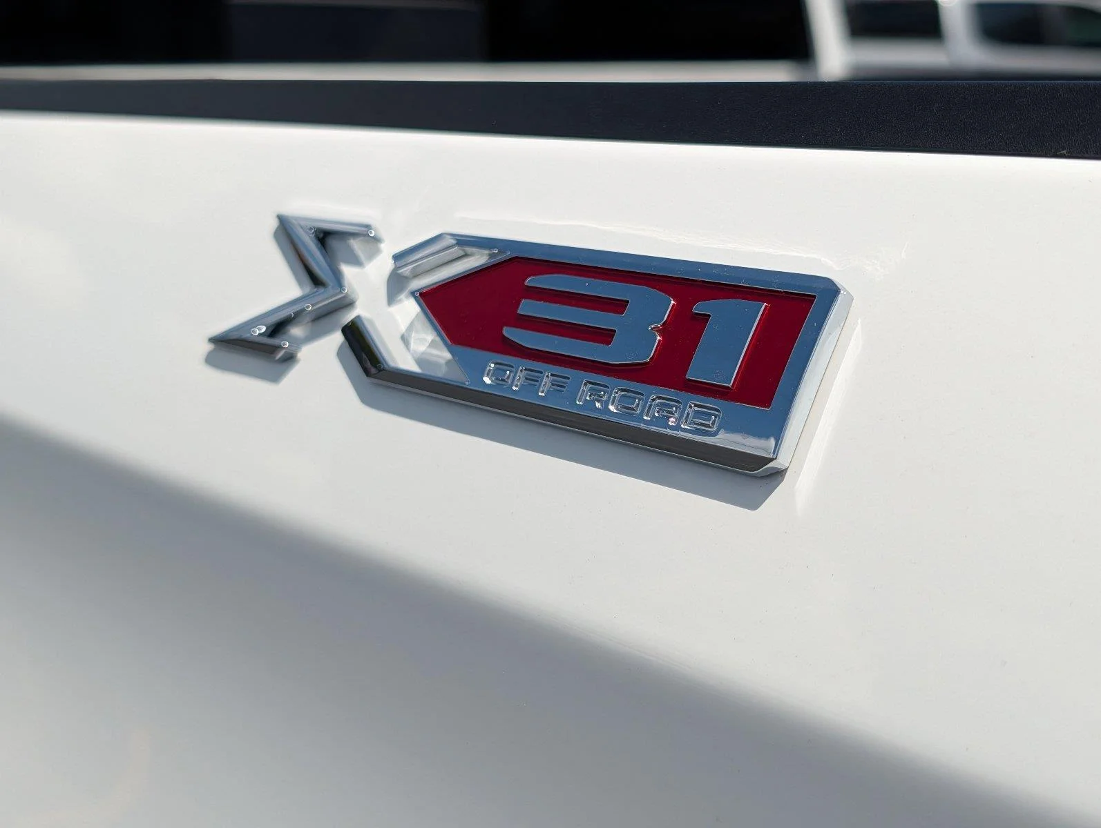 New 2026 Summit White GMC SLT image 37