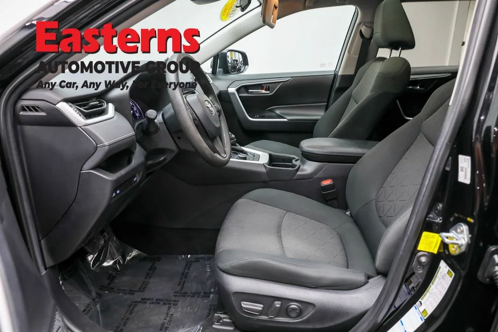Used 2021 Black Toyota XLE image 13
