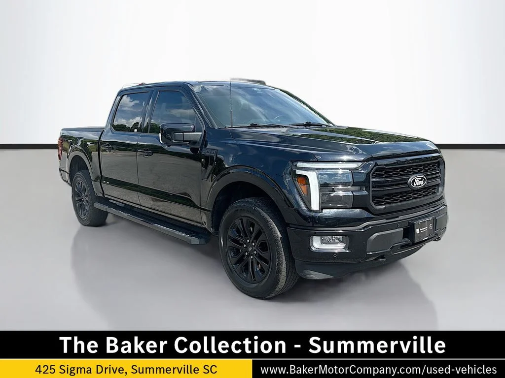 Used 2024  Ford Lariat image 1