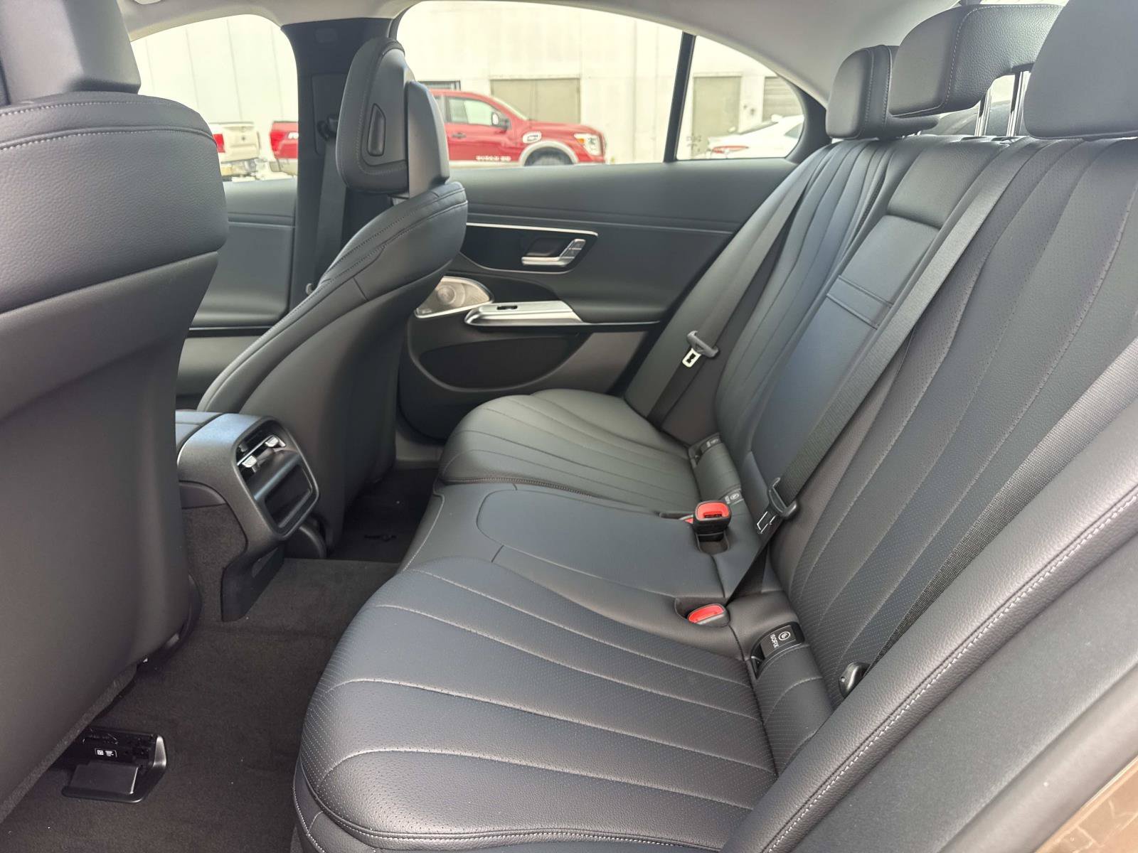 New 2027 Black Mercedes-Benz E 350 image 9