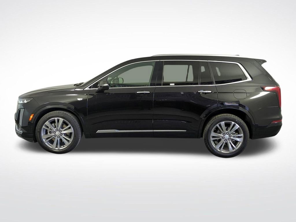 Certified Used 2025 Stellar Black Metallic Cadillac Premium Luxury image 7