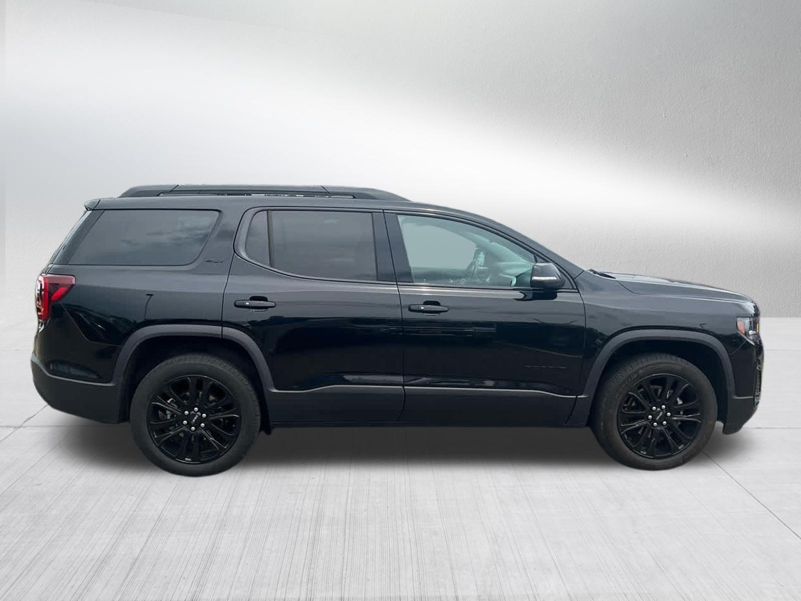 Used 2023 GMC Acadia SLT with VIN 1GKKNUL48PZ238561 for sale in Brooklyn Center, Minnesota