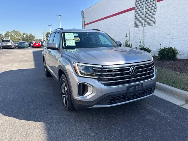 2025 Volkswagen Atlas SE w/Tech