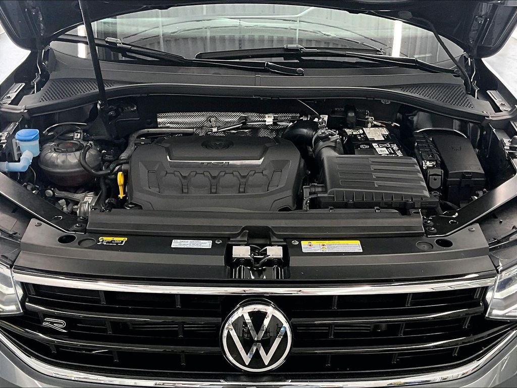 Used 2024 Gray Volkswagen 2.0T SE R-Line Black image 28