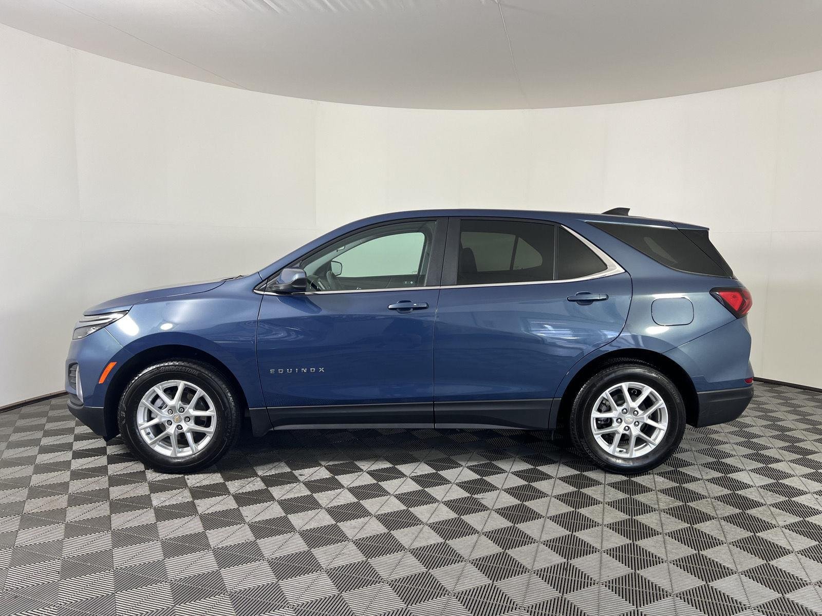 Used 2024 Lakeshore Blue Metallic Chevrolet LT image 26
