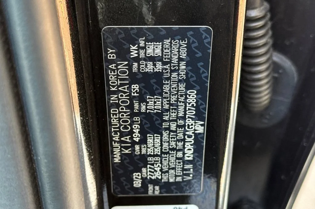 Used 2023 Black Kia LX image 27