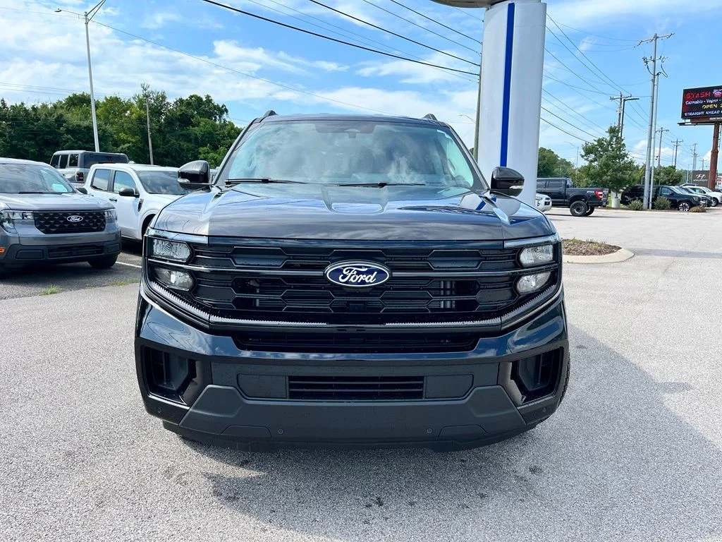 New 2027 Black Ford Active image 2
