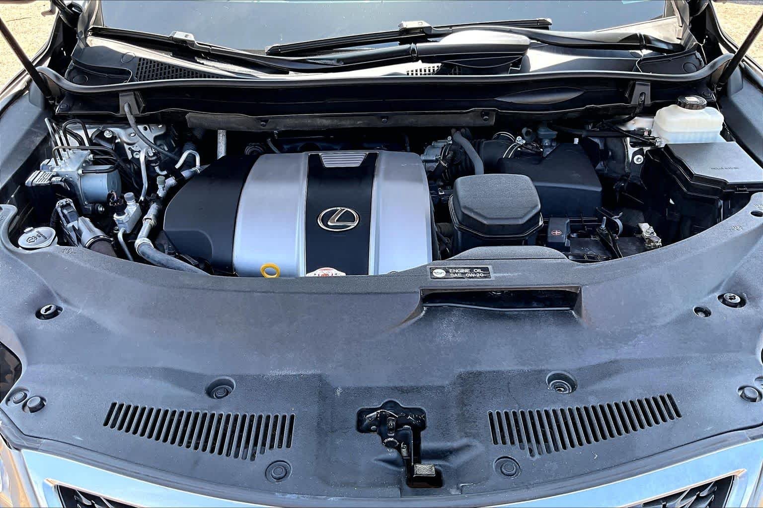 Used 2019 Atomic Silver Lexus F SPORT image 32