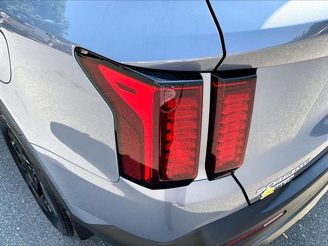 Used 2023 Silver Kia X-Line S image 32