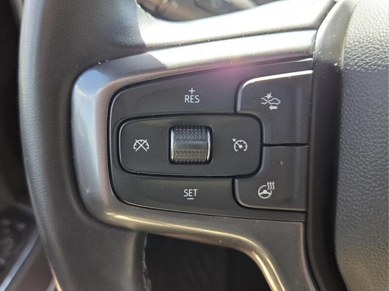Used 2025 Black CHEVROLET 4WD CREW CAB 159" HIGH COUNTRY image 32