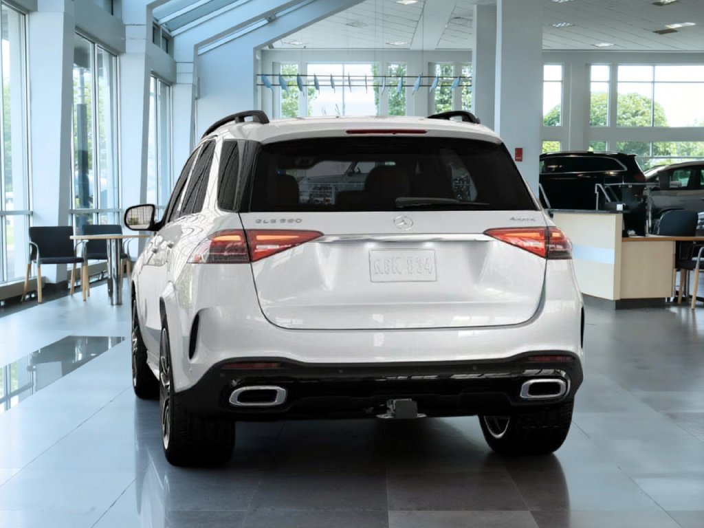 New 2026 MANUFAKTUR Moonlight White Metallic Mercedes-Benz GLE 580 image 25