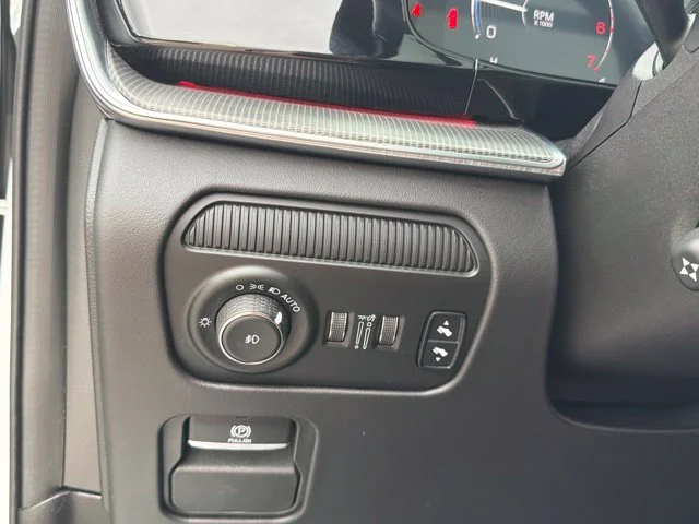 Used 2022 White Jeep Series II image 32