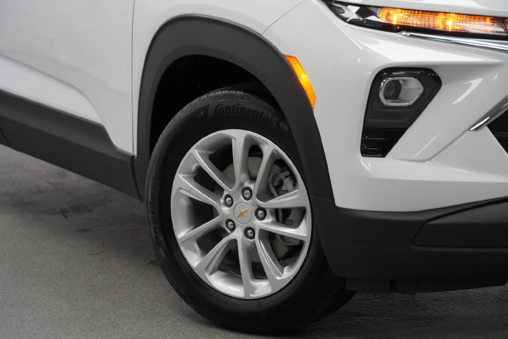 New 2026 Summit White Chevrolet LS image 8