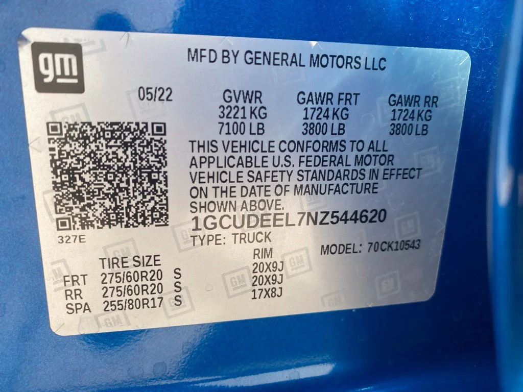 Used 2022 GLACIER BLUE METALLIC Chevrolet RST image 21