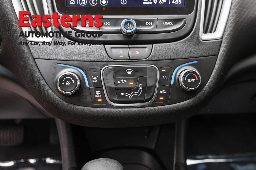 Used 2024 Gray Chevrolet RS image 19