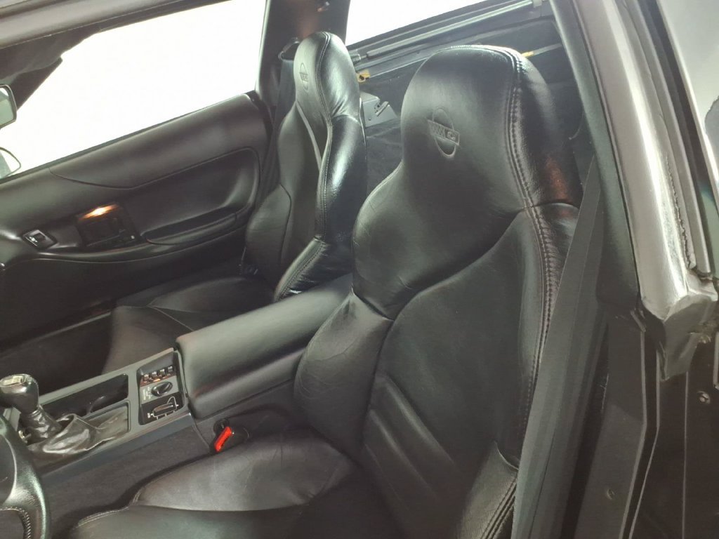 Used 1995  Chevrolet Base image 10