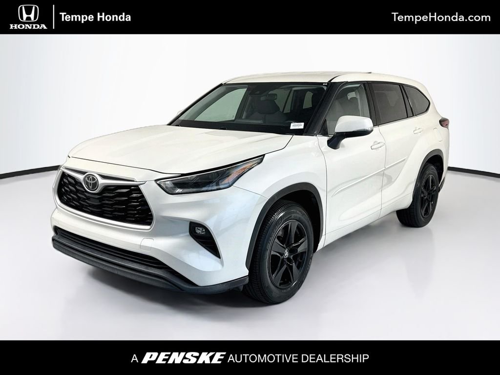 Used 2021 Blizzard Pearl Toyota LE image 1