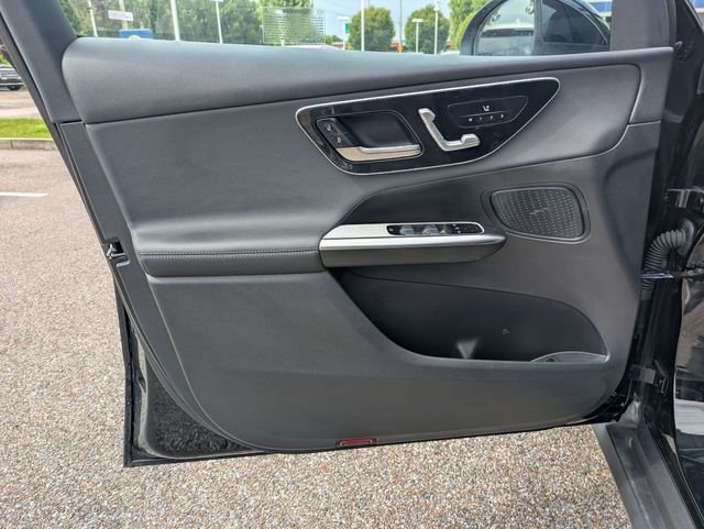 Used 2025 Black Mercedes-Benz GLC 300 image 22