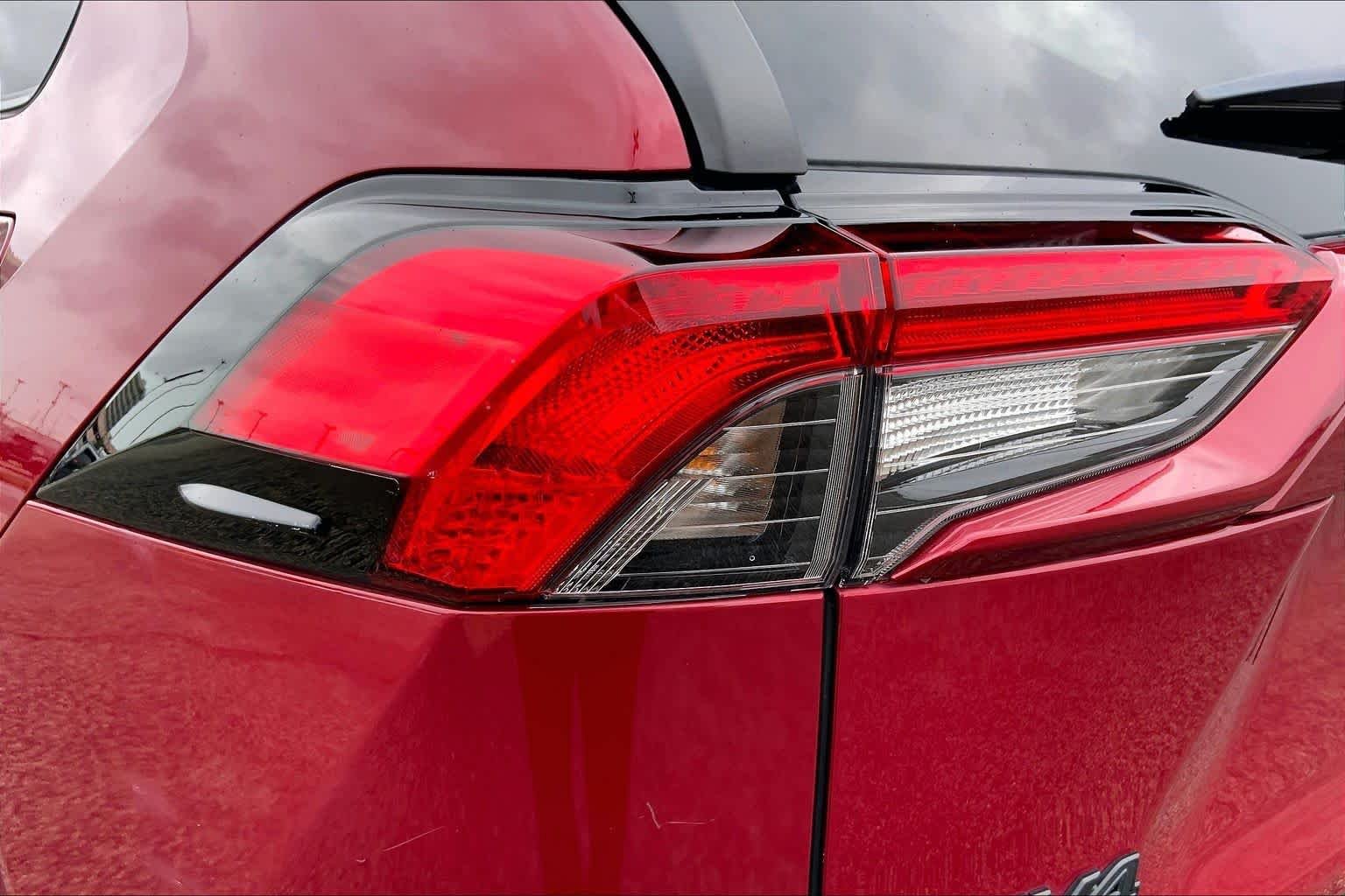 Used 2024 Ruby Flare Pearl Toyota XLE Premium image 28