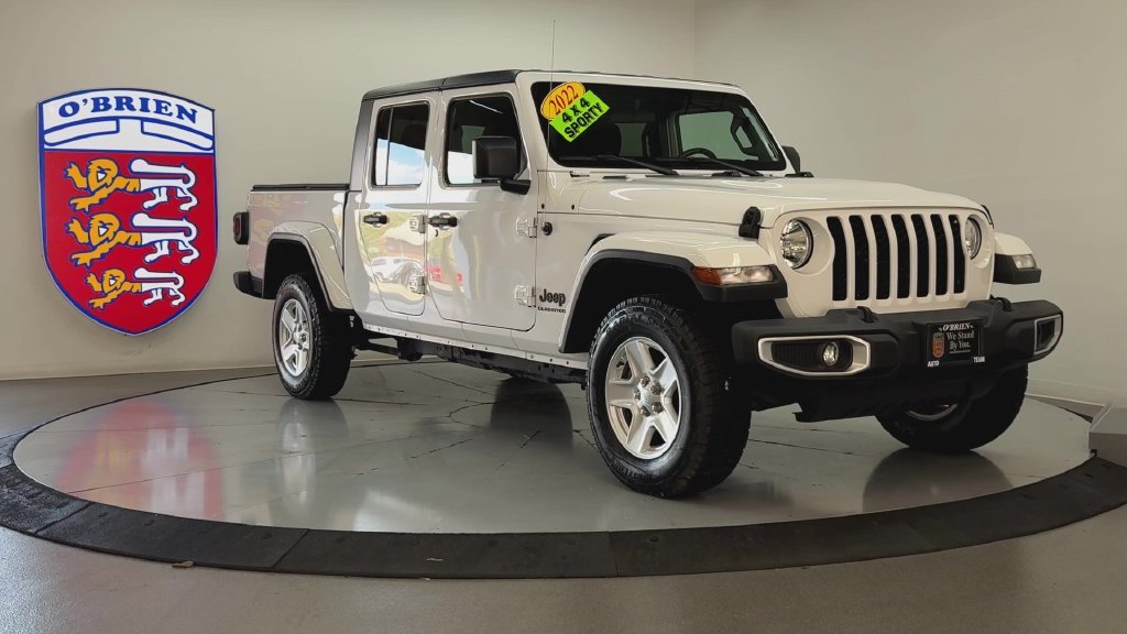 Used 2022 Bright White Clearcoat Jeep Sport image 2