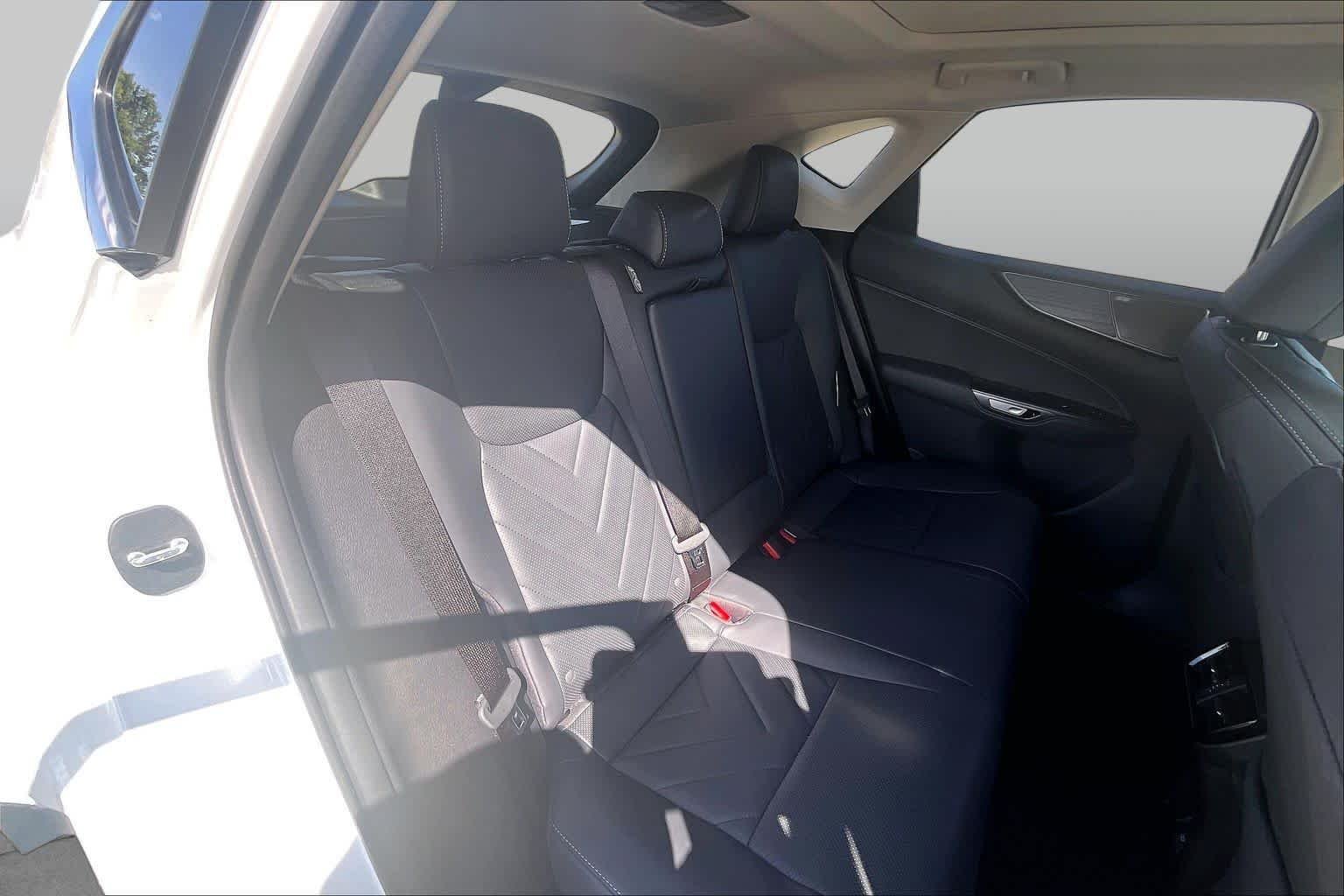 Used 2026 WHITE NOVA GLASS FLAKE Lexus Luxury image 18