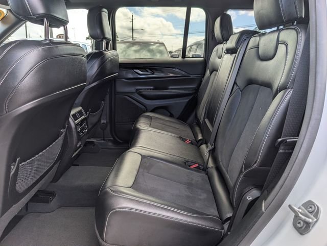 Used 2023 White Jeep Altitude X image 25