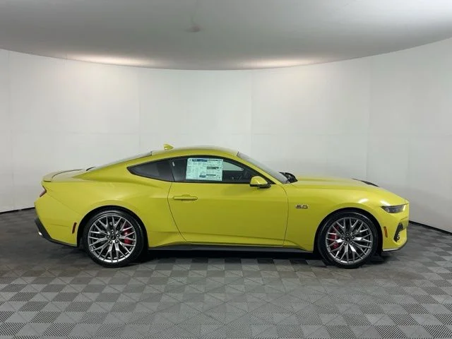 New 2025 Intesnse Lime Yellow Met Ford GT Premium image 4