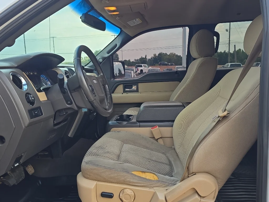 Used 2013 Oxford White Ford XLT image 7