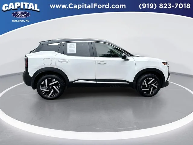 Used 2025 White Nissan SV image 9