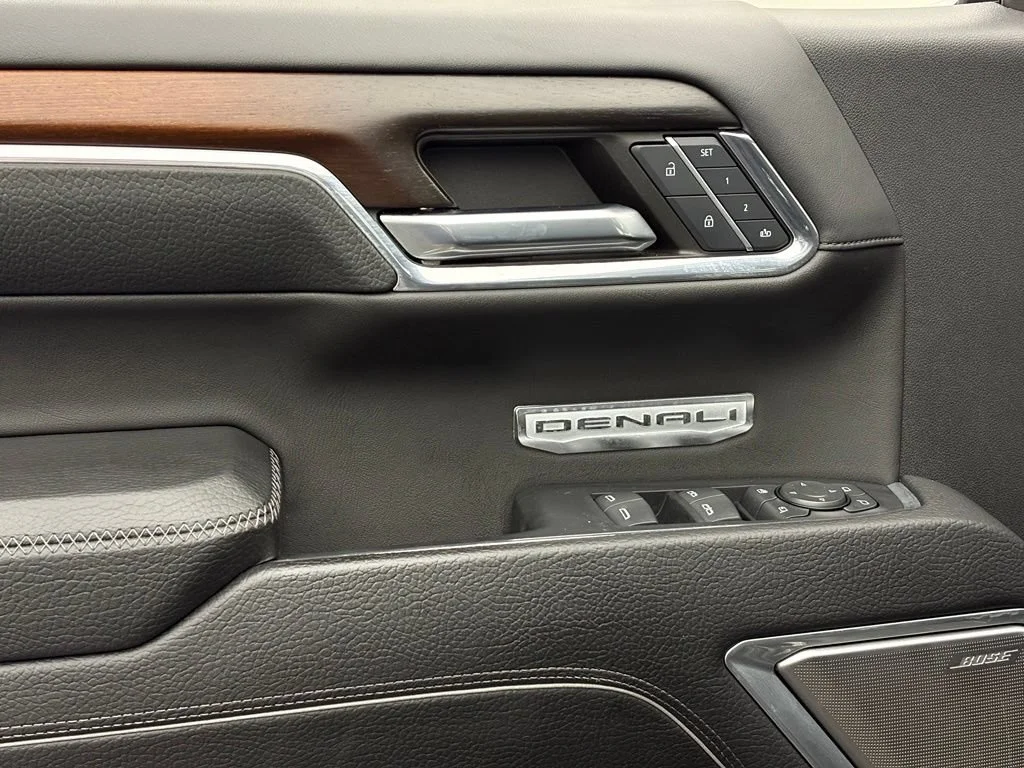 Used 2024 Onyx Black GMC Denali image 19