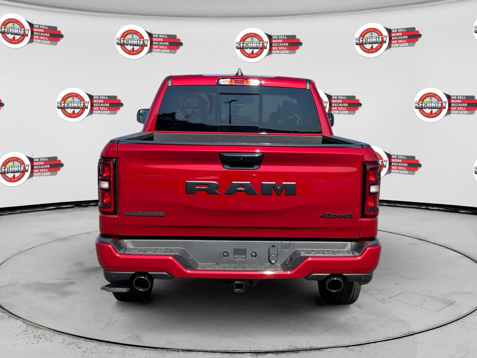 New 2026 Molten Red Pearl-Coat Exterior Paint RAM Laramie image 4