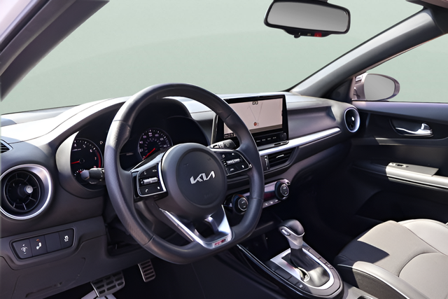 Used 2024 White Kia GT-Line image 11