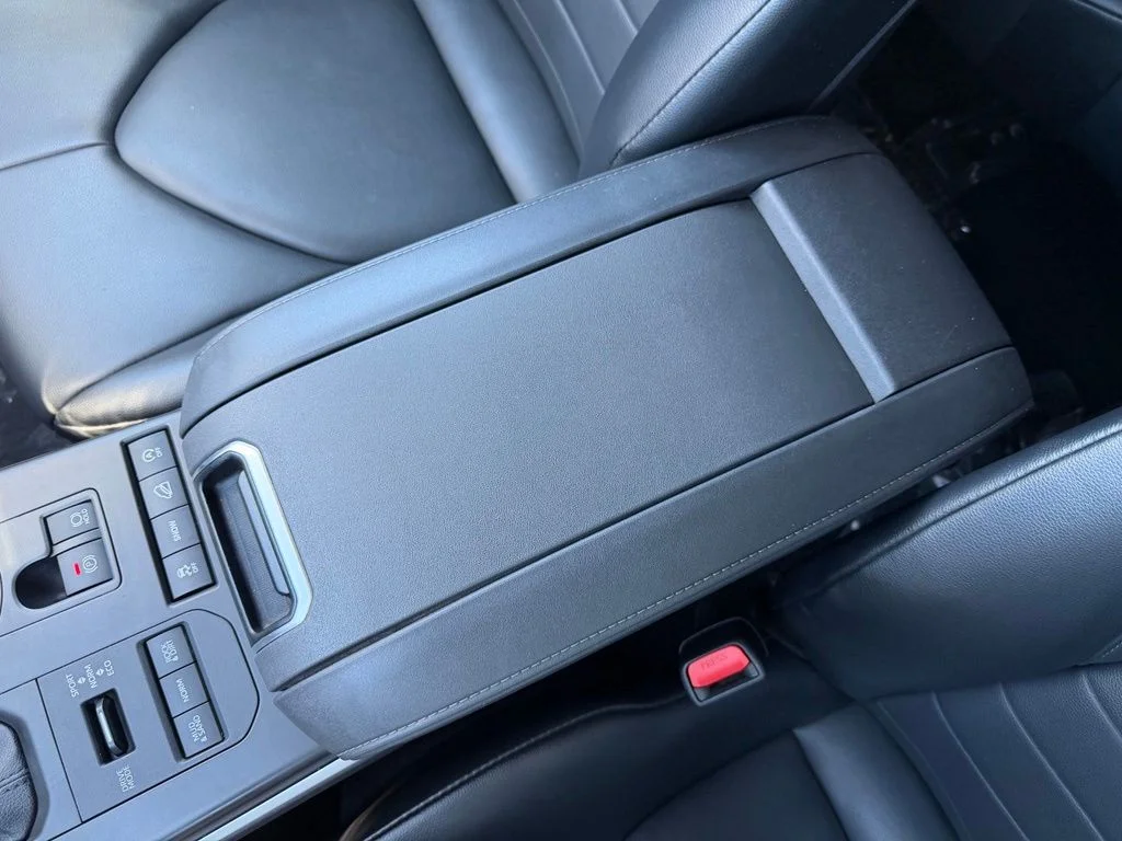 2021 Toyota Highlander XLE - Photo 24