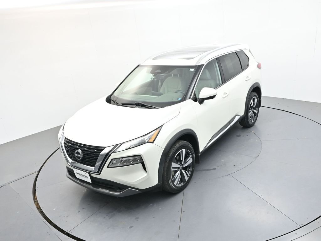 Used 2023 Pearl White Nissan SL image 24
