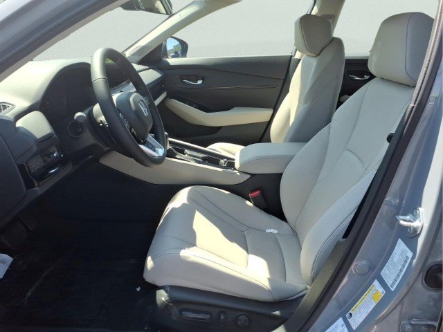 New 2026 Urban Gray Pearl Honda Touring image 17