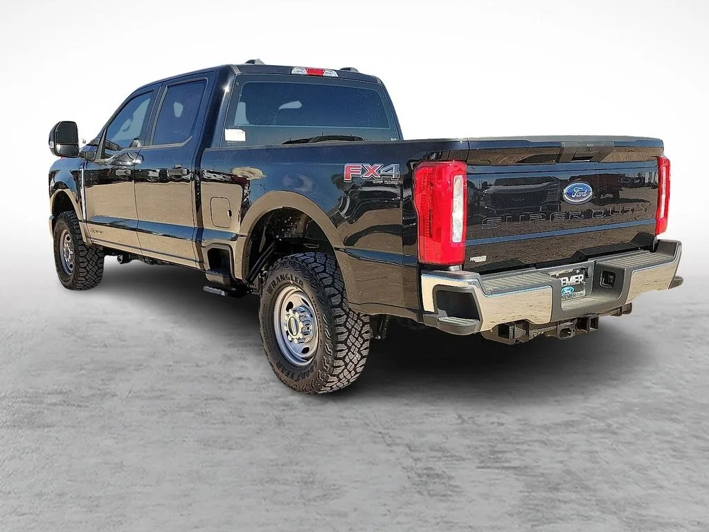 2025 Ford F-250 Super Duty XL - Photo 7