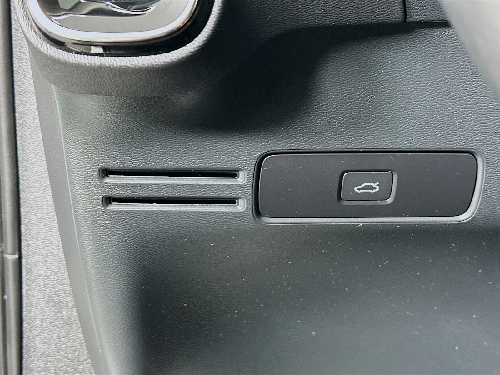 Certified Used 2023 Crystal White Volvo Plus image 10