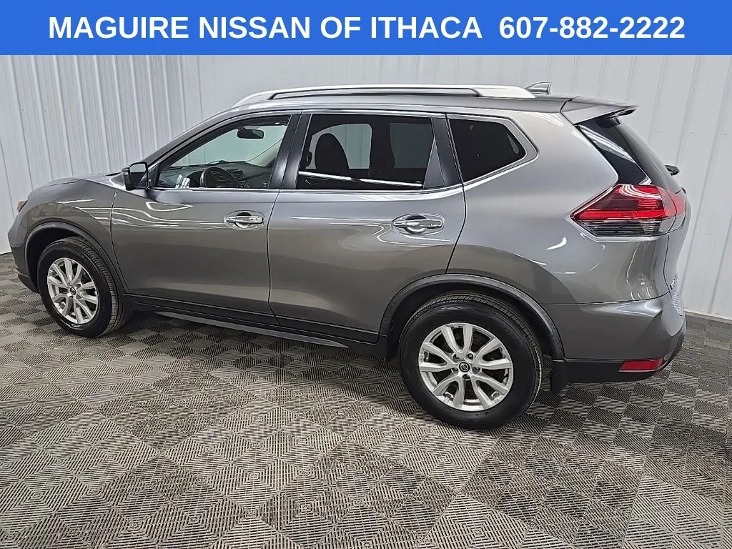 Used 2018 Gray Nissan SV image 4