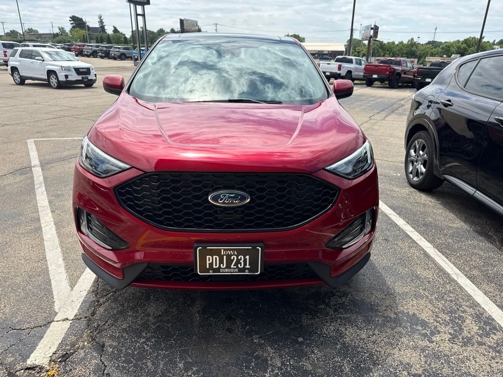 Used 2021 Red Ford ST Line image 2