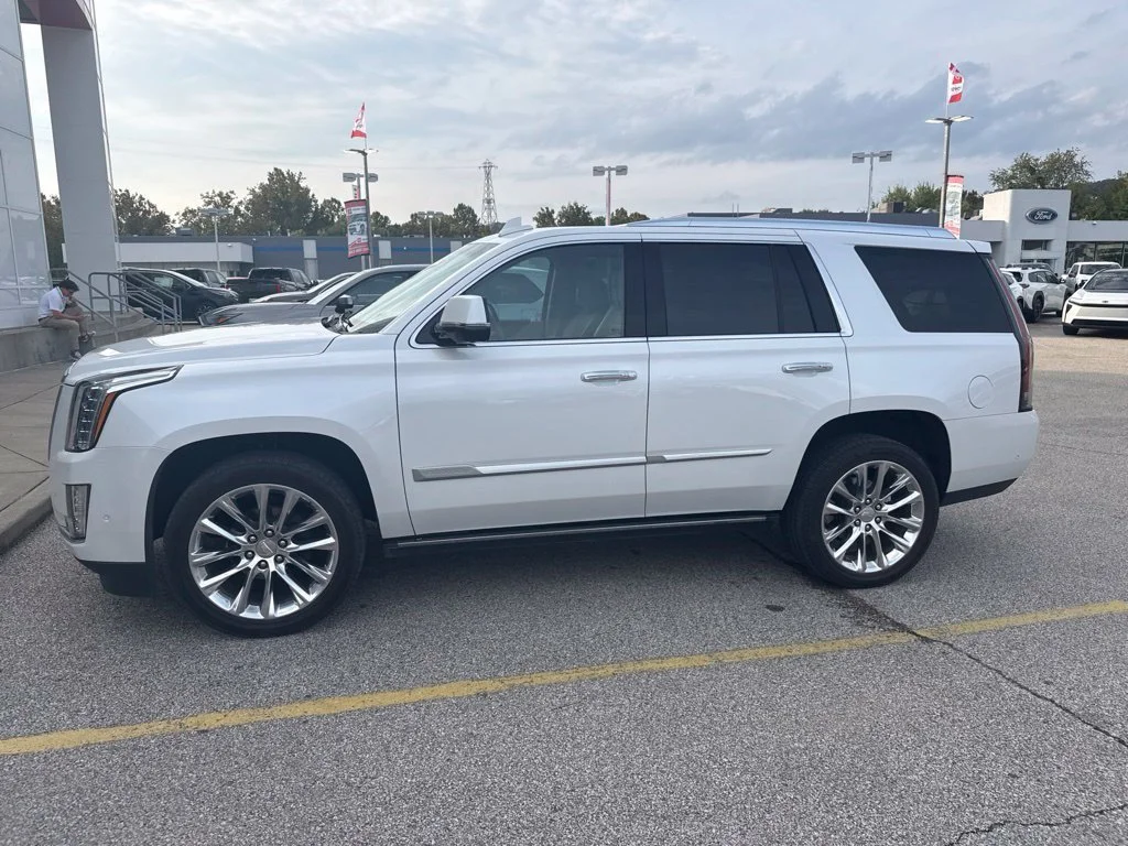 Used 2020 White Cadillac Premium Luxury image 38